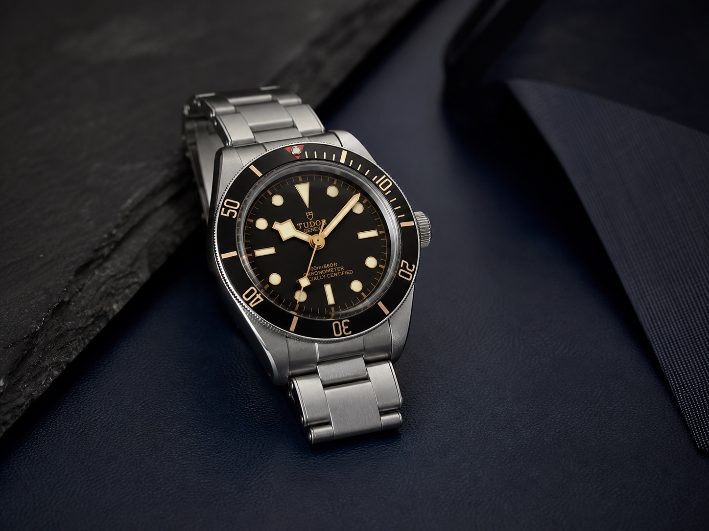 Pre-owned black and gilt Black Bay-style watch